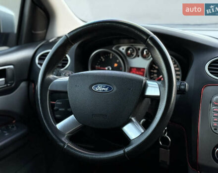 Серый Форд Фокус, объемом двигателя 1.8 л и пробегом 266 тыс. км за 5300 $, фото 14 на Automoto.ua