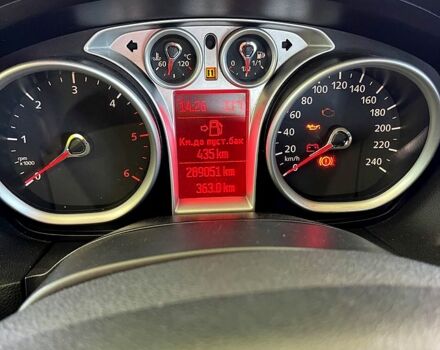 Серый Форд Фокус, объемом двигателя 1.6 л и пробегом 289 тыс. км за 6700 $, фото 2 на Automoto.ua