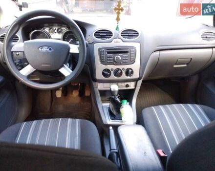 Серый Форд Фокус, объемом двигателя 1.8 л и пробегом 221 тыс. км за 5800 $, фото 1 на Automoto.ua