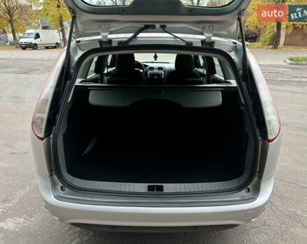 Сірий Форд Фокус, об'ємом двигуна 1.6 л та пробігом 240 тис. км за 5300 $, фото 22 на Automoto.ua