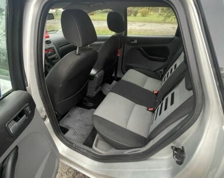 Серый Форд Фокус, объемом двигателя 1.8 л и пробегом 290 тыс. км за 3200 $, фото 9 на Automoto.ua