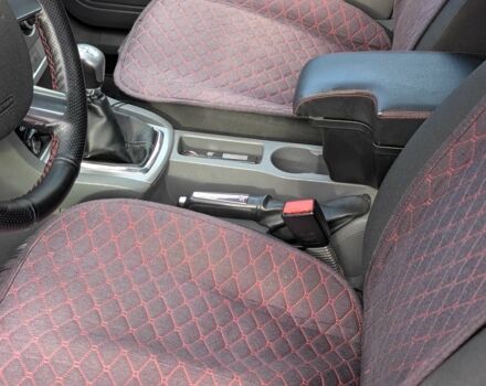 Серый Форд Фокус, объемом двигателя 1.6 л и пробегом 233 тыс. км за 5100 $, фото 10 на Automoto.ua