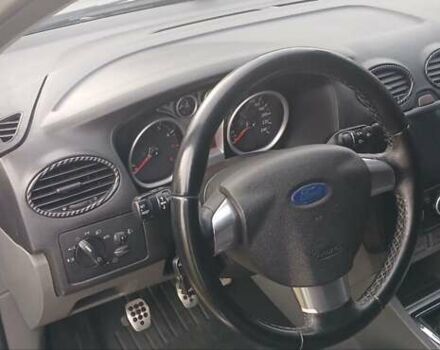 Серый Форд Фокус, объемом двигателя 1.6 л и пробегом 242 тыс. км за 5900 $, фото 3 на Automoto.ua