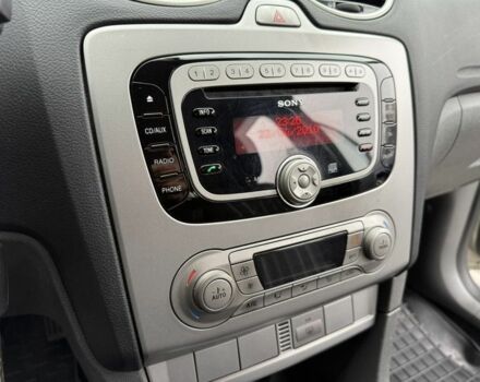 Серый Форд Фокус, объемом двигателя 1.6 л и пробегом 156 тыс. км за 6850 $, фото 4 на Automoto.ua