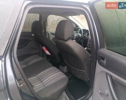 Серый Форд Фокус, объемом двигателя 1.56 л и пробегом 320 тыс. км за 4700 $, фото 13 на Automoto.ua