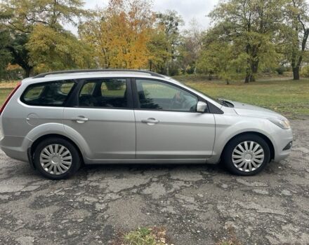 Серый Форд Фокус, объемом двигателя 1.8 л и пробегом 290 тыс. км за 3200 $, фото 2 на Automoto.ua