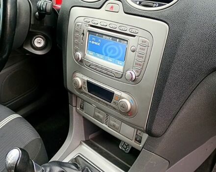 Серый Форд Фокус, объемом двигателя 1.6 л и пробегом 310 тыс. км за 6500 $, фото 6 на Automoto.ua