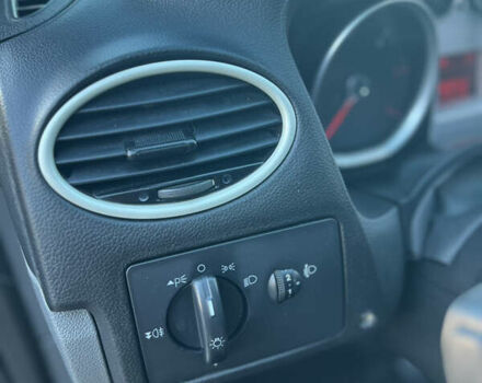 Сірий Форд Фокус, об'ємом двигуна 1.6 л та пробігом 248 тис. км за 6200 $, фото 20 на Automoto.ua