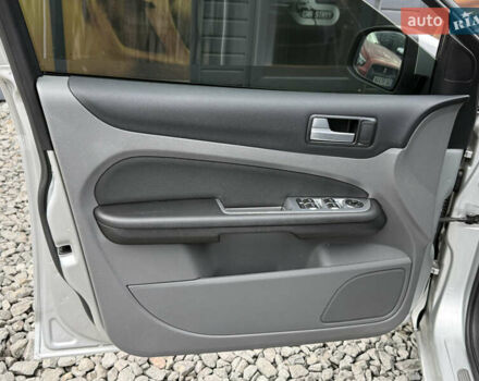 Сірий Форд Фокус, об'ємом двигуна 1.6 л та пробігом 251 тис. км за 6600 $, фото 42 на Automoto.ua