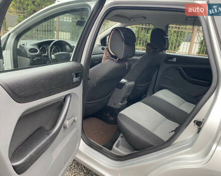 Сірий Форд Фокус, об'ємом двигуна 1.6 л та пробігом 303 тис. км за 6200 $, фото 40 на Automoto.ua