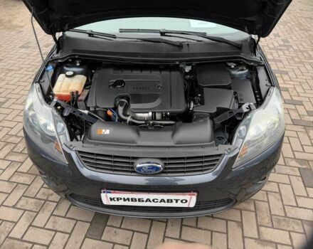 Серый Форд Фокус, объемом двигателя 1.6 л и пробегом 240 тыс. км за 6500 $, фото 2 на Automoto.ua