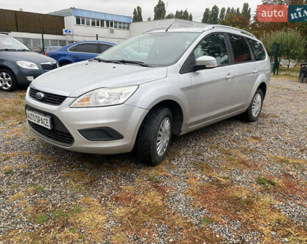 Серый Форд Фокус, объемом двигателя 1.6 л и пробегом 250 тыс. км за 5500 $, фото 1 на Automoto.ua