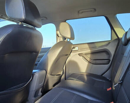 Серый Форд Фокус, объемом двигателя 1.6 л и пробегом 286 тыс. км за 5700 $, фото 16 на Automoto.ua