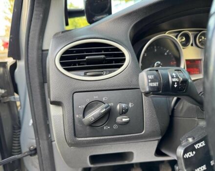 Сірий Форд Фокус, об'ємом двигуна 1.6 л та пробігом 300 тис. км за 5990 $, фото 21 на Automoto.ua