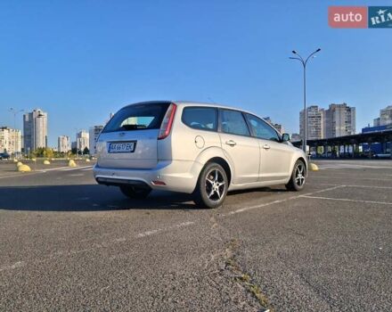 Сірий Форд Фокус, об'ємом двигуна 1.56 л та пробігом 332 тис. км за 3800 $, фото 1 на Automoto.ua