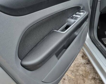 Серый Форд Фокус, объемом двигателя 1.6 л и пробегом 232 тыс. км за 5700 $, фото 14 на Automoto.ua