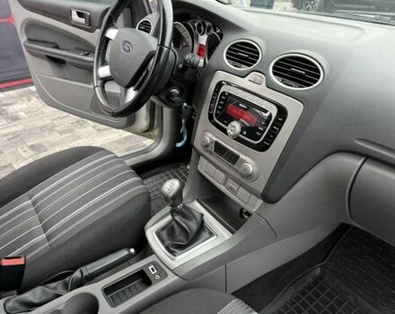 Серый Форд Фокус, объемом двигателя 1.6 л и пробегом 156 тыс. км за 6850 $, фото 16 на Automoto.ua