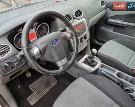 Серый Форд Фокус, объемом двигателя 1.6 л и пробегом 232 тыс. км за 5700 $, фото 10 на Automoto.ua