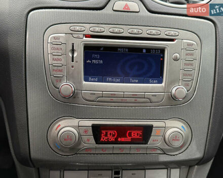 Сірий Форд Фокус, об'ємом двигуна 1.6 л та пробігом 341 тис. км за 6600 $, фото 46 на Automoto.ua