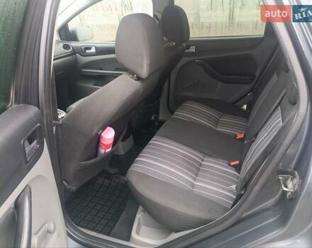 Серый Форд Фокус, объемом двигателя 1.56 л и пробегом 320 тыс. км за 4700 $, фото 11 на Automoto.ua