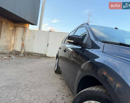 Серый Форд Фокус, объемом двигателя 1.6 л и пробегом 282 тыс. км за 5500 $, фото 6 на Automoto.ua