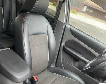 Серый Форд Фокус, объемом двигателя 1.56 л и пробегом 269 тыс. км за 5450 $, фото 7 на Automoto.ua