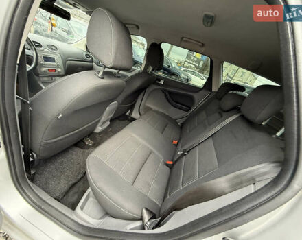 Сірий Форд Фокус, об'ємом двигуна 1.6 л та пробігом 251 тис. км за 6600 $, фото 39 на Automoto.ua