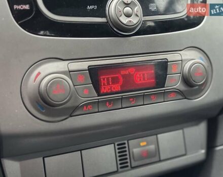 Серый Форд Фокус, объемом двигателя 1.6 л и пробегом 206 тыс. км за 5800 $, фото 8 на Automoto.ua