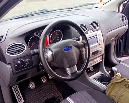 Серый Форд Фокус, объемом двигателя 1.6 л и пробегом 310 тыс. км за 6500 $, фото 4 на Automoto.ua