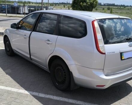 Серый Форд Фокус, объемом двигателя 1.6 л и пробегом 325 тыс. км за 3300 $, фото 2 на Automoto.ua