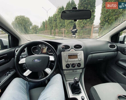 Сірий Форд Фокус, об'ємом двигуна 1.6 л та пробігом 303 тис. км за 6200 $, фото 36 на Automoto.ua