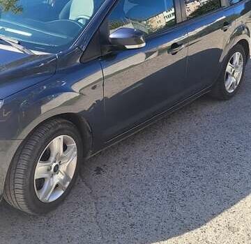 Сірий Форд Фокус, об'ємом двигуна 1.6 л та пробігом 212 тис. км за 6000 $, фото 10 на Automoto.ua