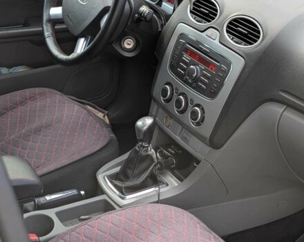 Серый Форд Фокус, объемом двигателя 1.6 л и пробегом 233 тыс. км за 5100 $, фото 12 на Automoto.ua