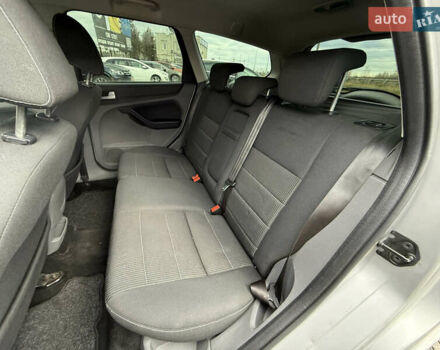 Сірий Форд Фокус, об'ємом двигуна 1.6 л та пробігом 341 тис. км за 6600 $, фото 40 на Automoto.ua