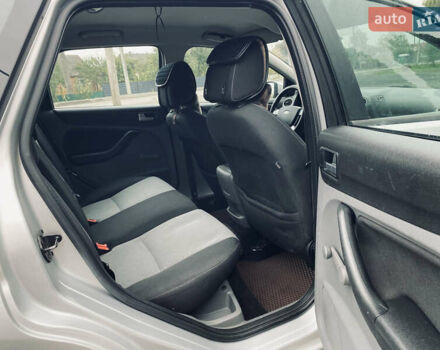 Сірий Форд Фокус, об'ємом двигуна 1.6 л та пробігом 303 тис. км за 6200 $, фото 35 на Automoto.ua