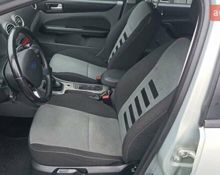 Серый Форд Фокус, объемом двигателя 1.6 л и пробегом 203 тыс. км за 5800 $, фото 12 на Automoto.ua