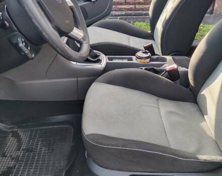 Серый Форд Фокус, объемом двигателя 1.6 л и пробегом 261 тыс. км за 5500 $, фото 6 на Automoto.ua