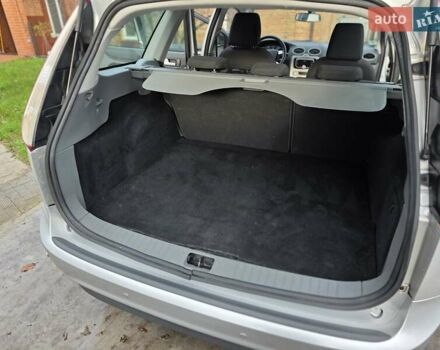 Серый Форд Фокус, объемом двигателя 1.6 л и пробегом 237 тыс. км за 5500 $, фото 22 на Automoto.ua