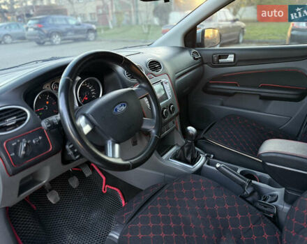 Серый Форд Фокус, объемом двигателя 1.8 л и пробегом 266 тыс. км за 5300 $, фото 8 на Automoto.ua