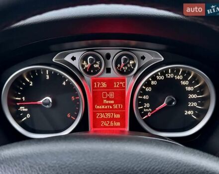 Серый Форд Фокус, объемом двигателя 1.6 л и пробегом 234 тыс. км за 6800 $, фото 19 на Automoto.ua