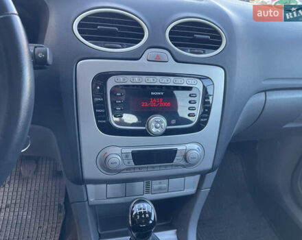 Сірий Форд Фокус, об'ємом двигуна 1.6 л та пробігом 236 тис. км за 5600 $, фото 13 на Automoto.ua