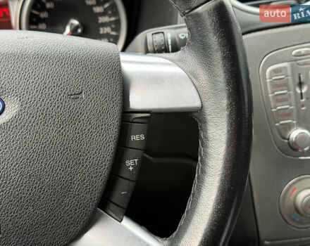 Сірий Форд Фокус, об'ємом двигуна 1.6 л та пробігом 251 тис. км за 6600 $, фото 52 на Automoto.ua