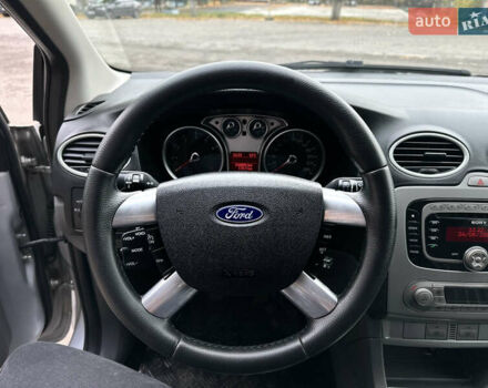 Сірий Форд Фокус, об'ємом двигуна 1.6 л та пробігом 240 тис. км за 5300 $, фото 14 на Automoto.ua