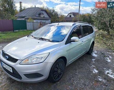 Форд Фокус 2010 в Конотопе на Automoto.ua Серый Форд Фокус, объемом двигателя 1.6 л и пробегом 277 тыс. км за 6000 $, фото 4 на Automoto.ua