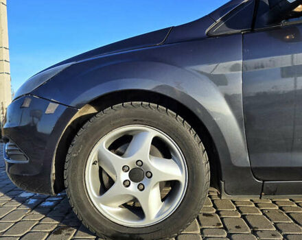 Серый Форд Фокус, объемом двигателя 1.6 л и пробегом 286 тыс. км за 5700 $, фото 8 на Automoto.ua