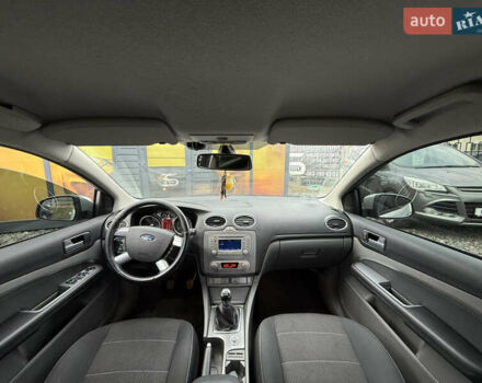 Сірий Форд Фокус, об'ємом двигуна 1.6 л та пробігом 251 тис. км за 6600 $, фото 4 на Automoto.ua