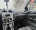 Сірий Форд Фокус, об'ємом двигуна 1.6 л та пробігом 300 тис. км за 5199 $, фото 12 на Automoto.ua