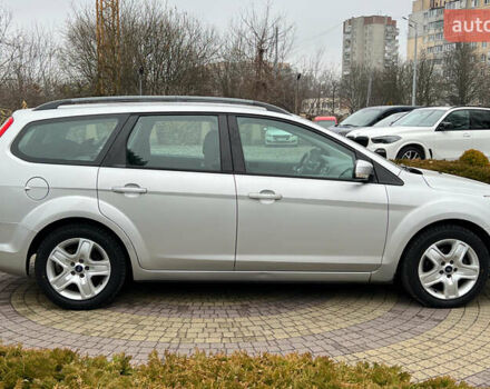 Серый Форд Фокус, объемом двигателя 1.56 л и пробегом 175 тыс. км за 5400 $, фото 7 на Automoto.ua