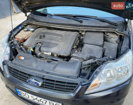 Серый Форд Фокус, объемом двигателя 1.6 л и пробегом 290 тыс. км за 6000 $, фото 6 на Automoto.ua