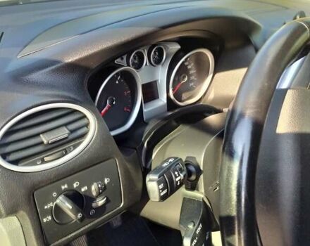 Серый Форд Фокус, объемом двигателя 1.8 л и пробегом 188 тыс. км за 7100 $, фото 10 на Automoto.ua